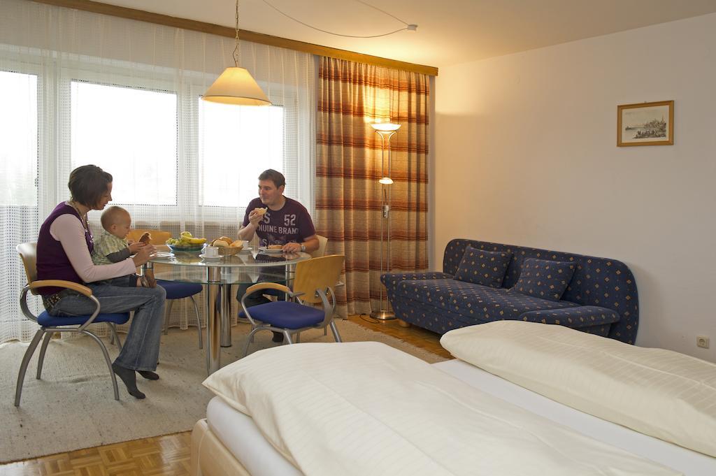 Tirolerhaus Daire Walchsee Oda fotoğraf